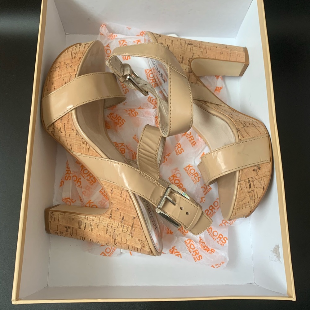 Michael Kors Ivana sandal Kork Nude Colour Size 10